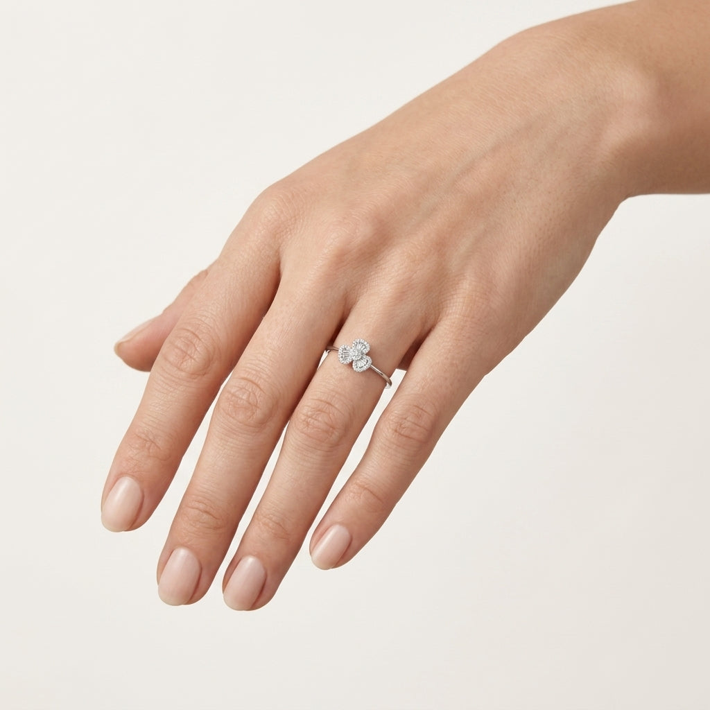 Signature Diamond Ring White Gold Diamond IV worn by model - Vicenza Miami