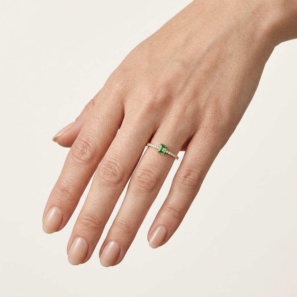 Petite Diamond & Garnet Ring worn by model - Vicenza Miami
