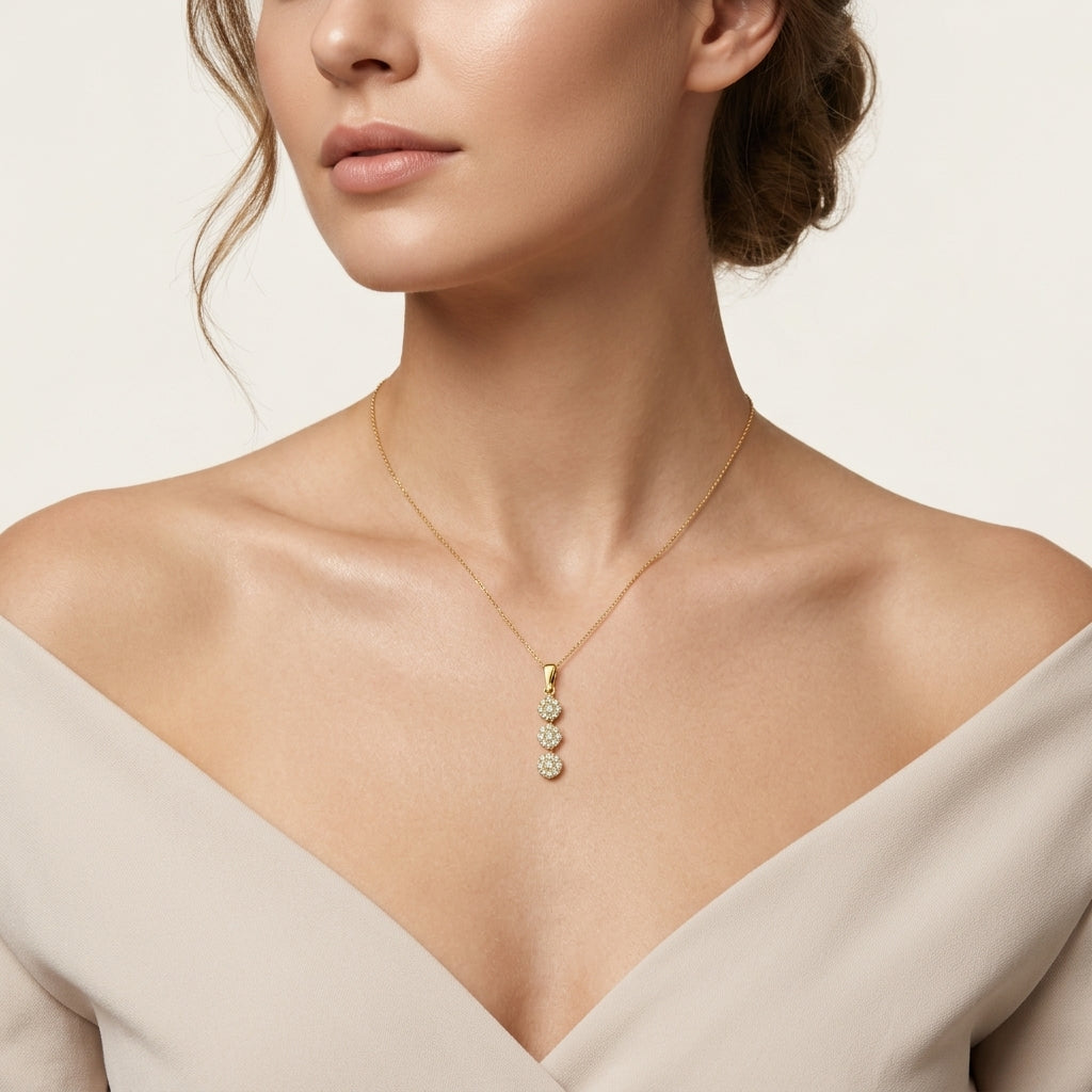 Luminous Diamond Pendant Yellow Gold Diamond III worn by model - Vicenza Miami