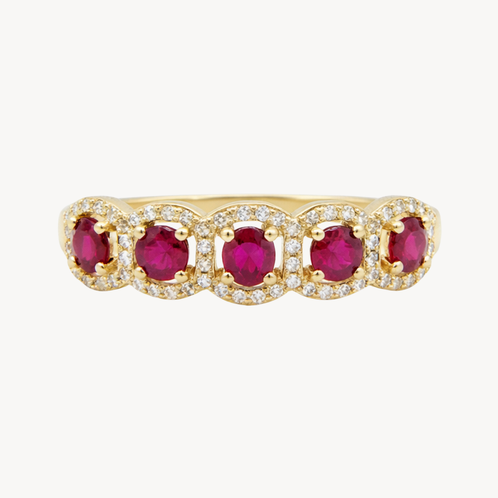 Lustrous Diamond Ring