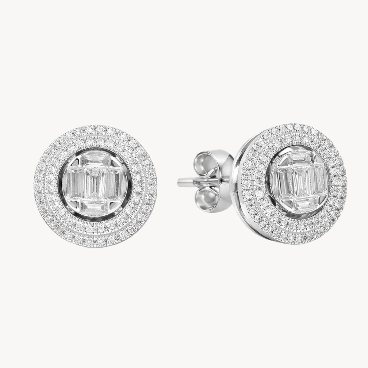 Lustrous Diamond Earring