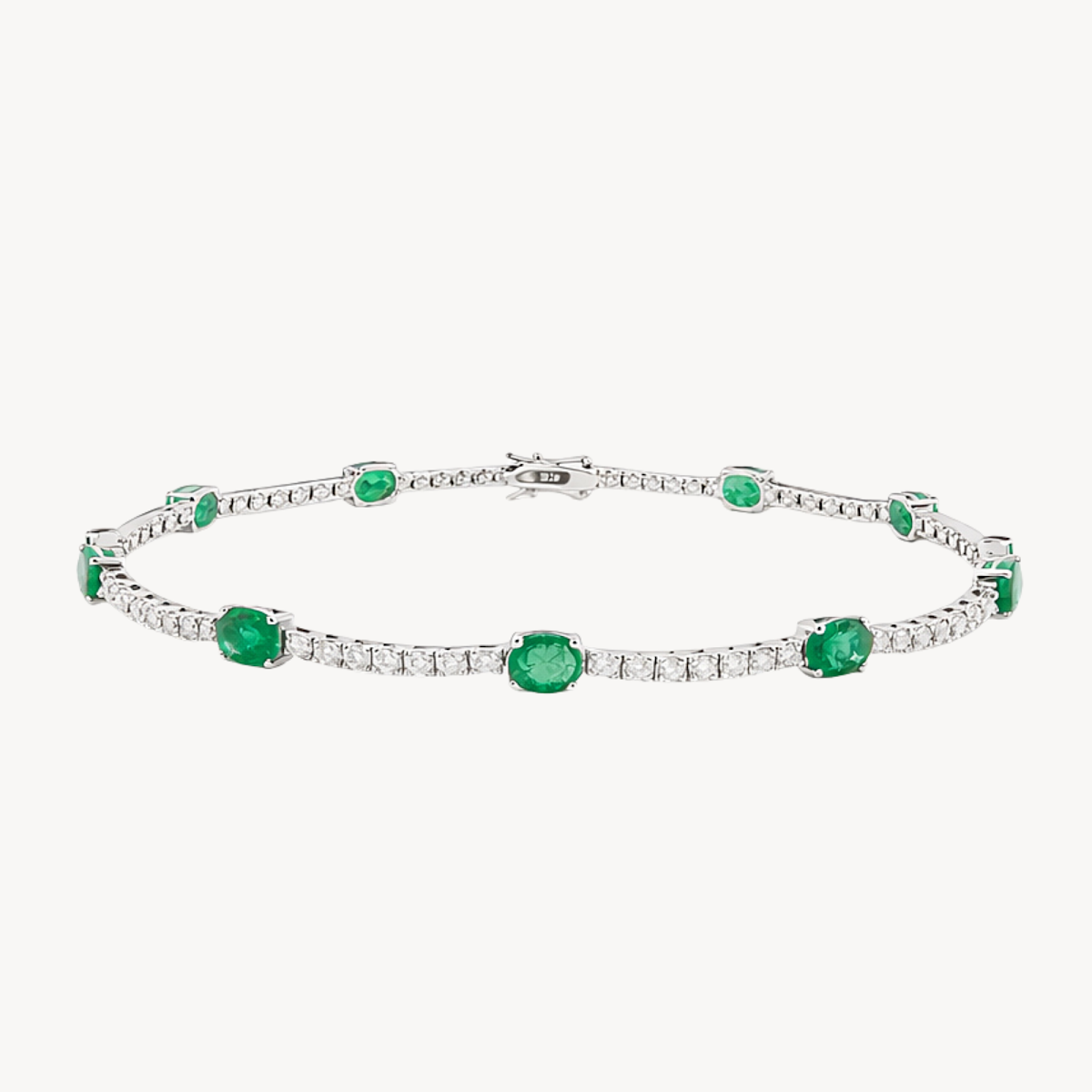 Classic Diamond & Emerald Bracelet