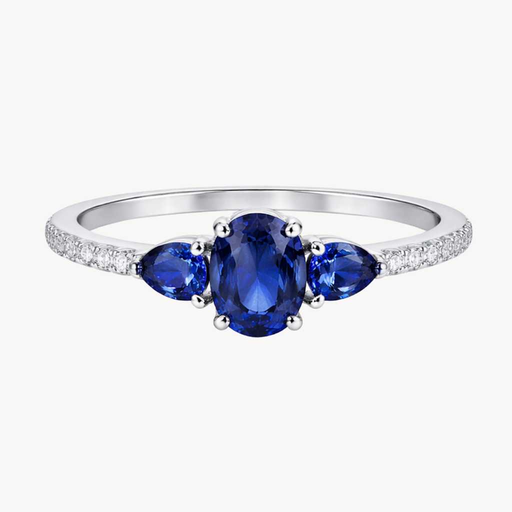 Grand Diamond & Sapphire Ring