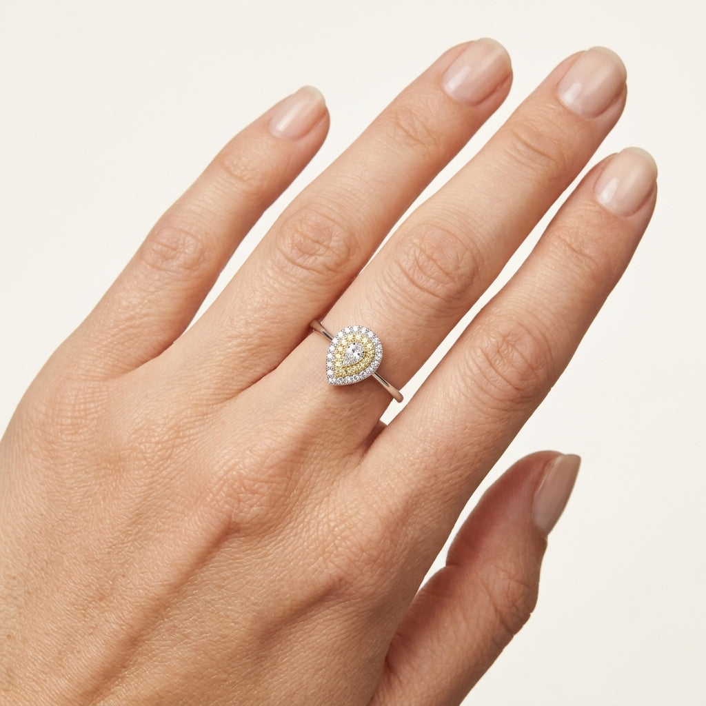 Sublime Diamond Ring worn by model - Vicenza Miami