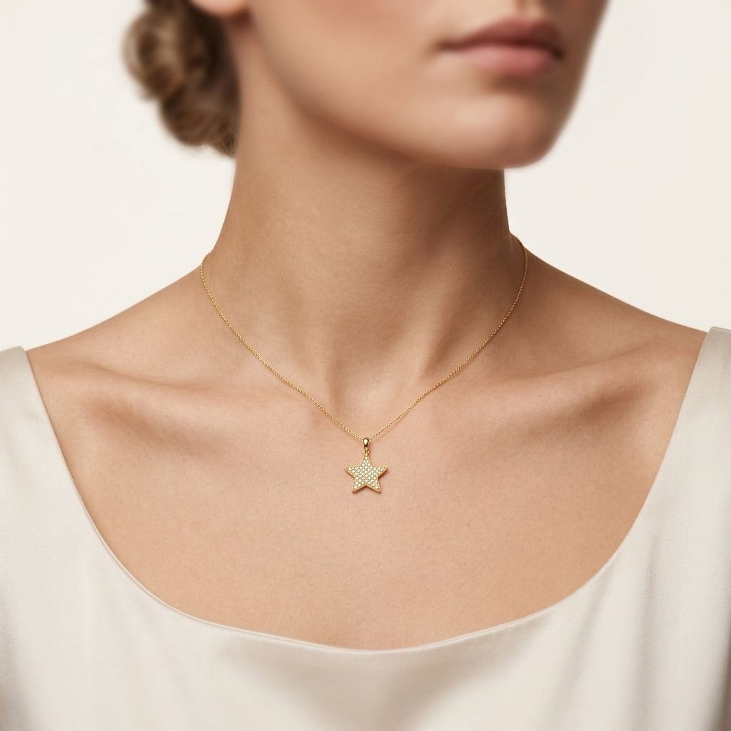 Luminous Diamond Pendant Yellow Gold Diamond II worn by model - Vicenza Miami
