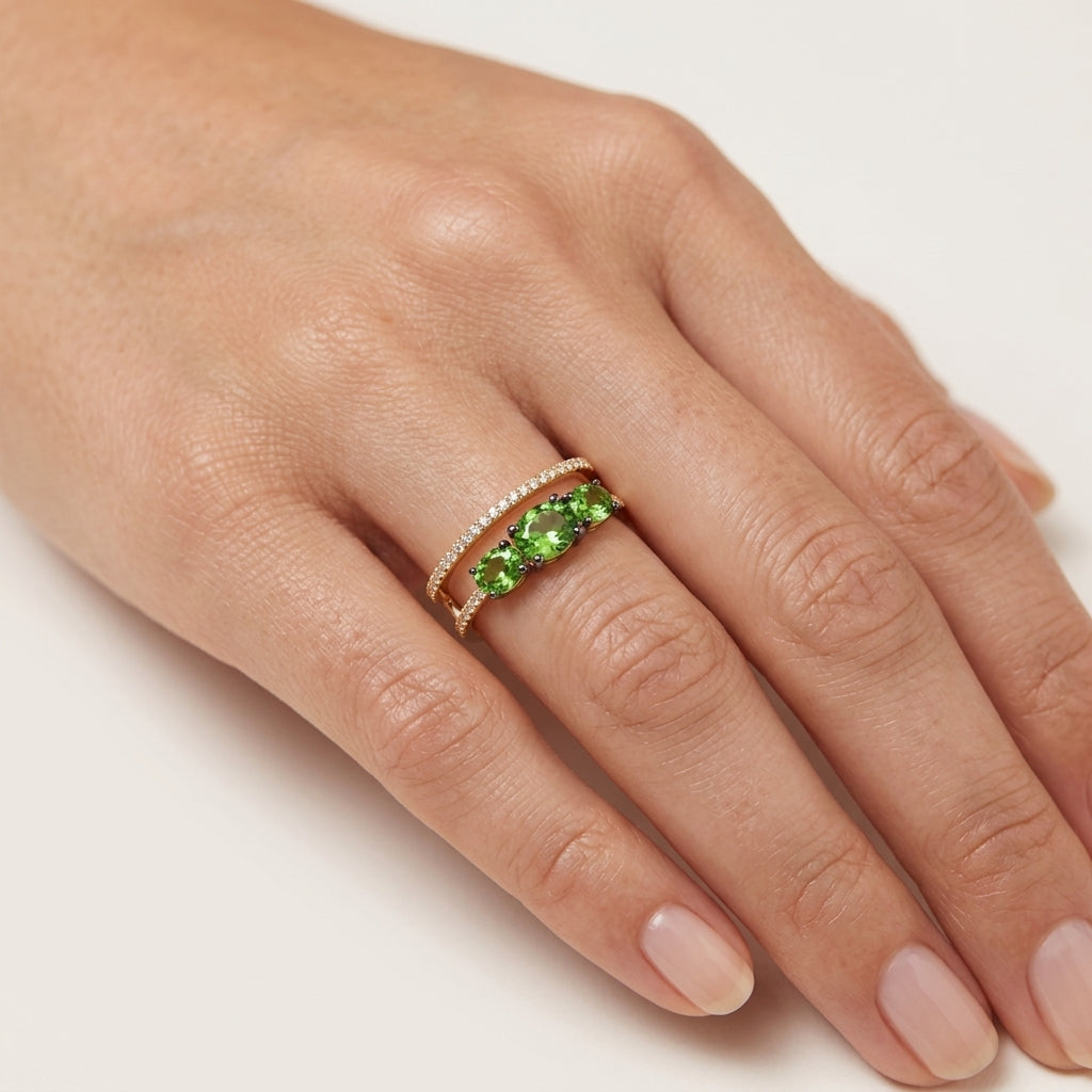 Essence Diamond & Garnet Ring worn by model - Vicenza Miami