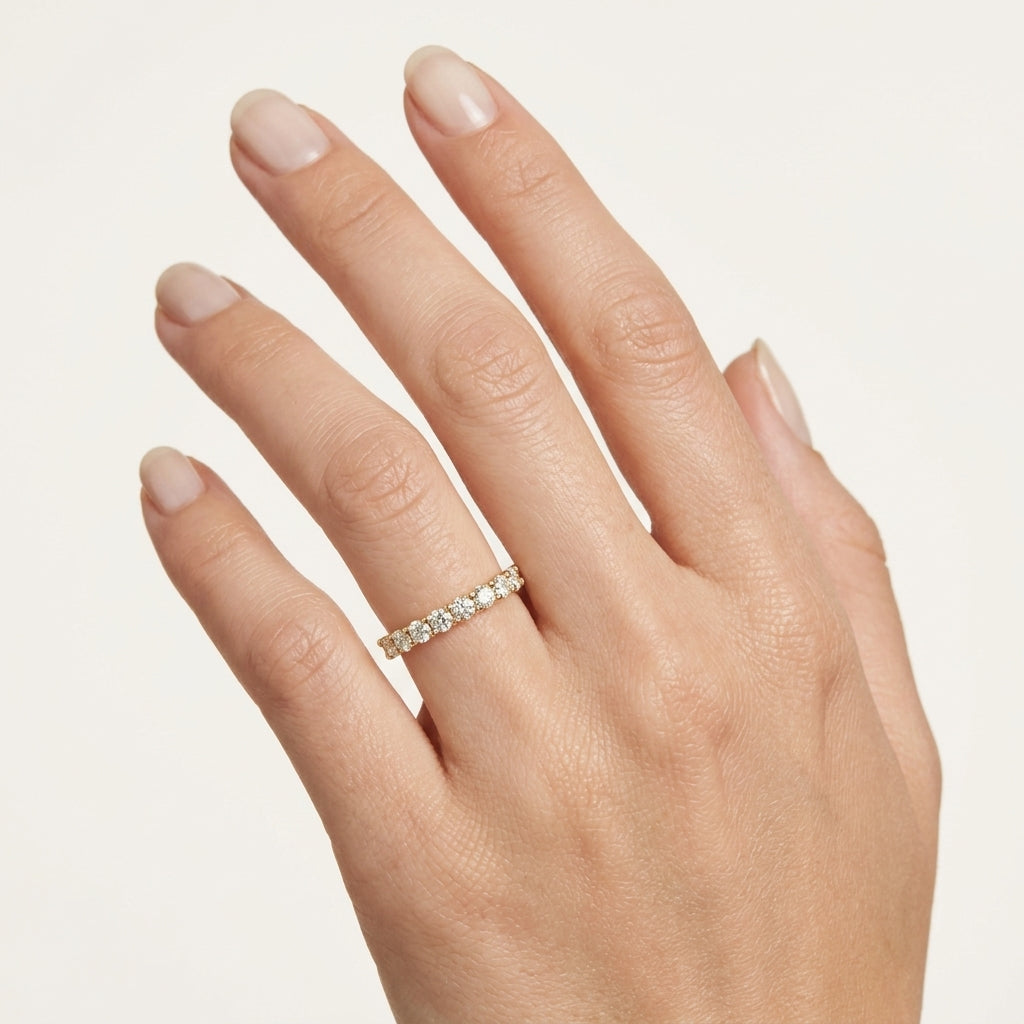 Delicate Diamond Ring White Gold Diamond I worn by model - Vicenza Miami