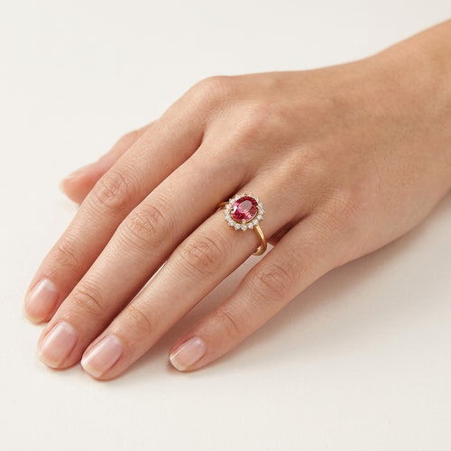 Splendid Diamond & Semi precious Ring worn by model - Vicenza Miami