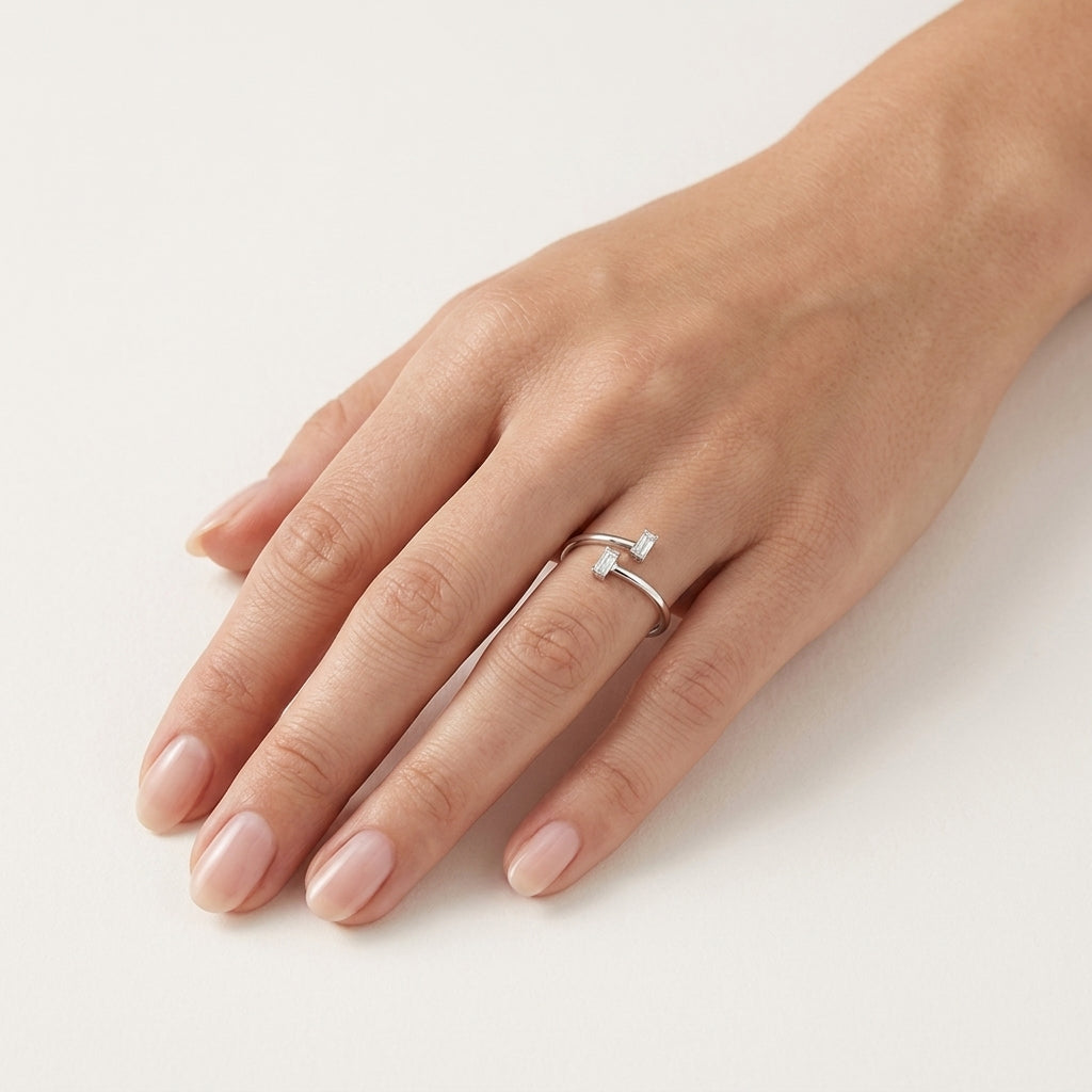 Enchanted Ring worn by model - Vicenza Miami
