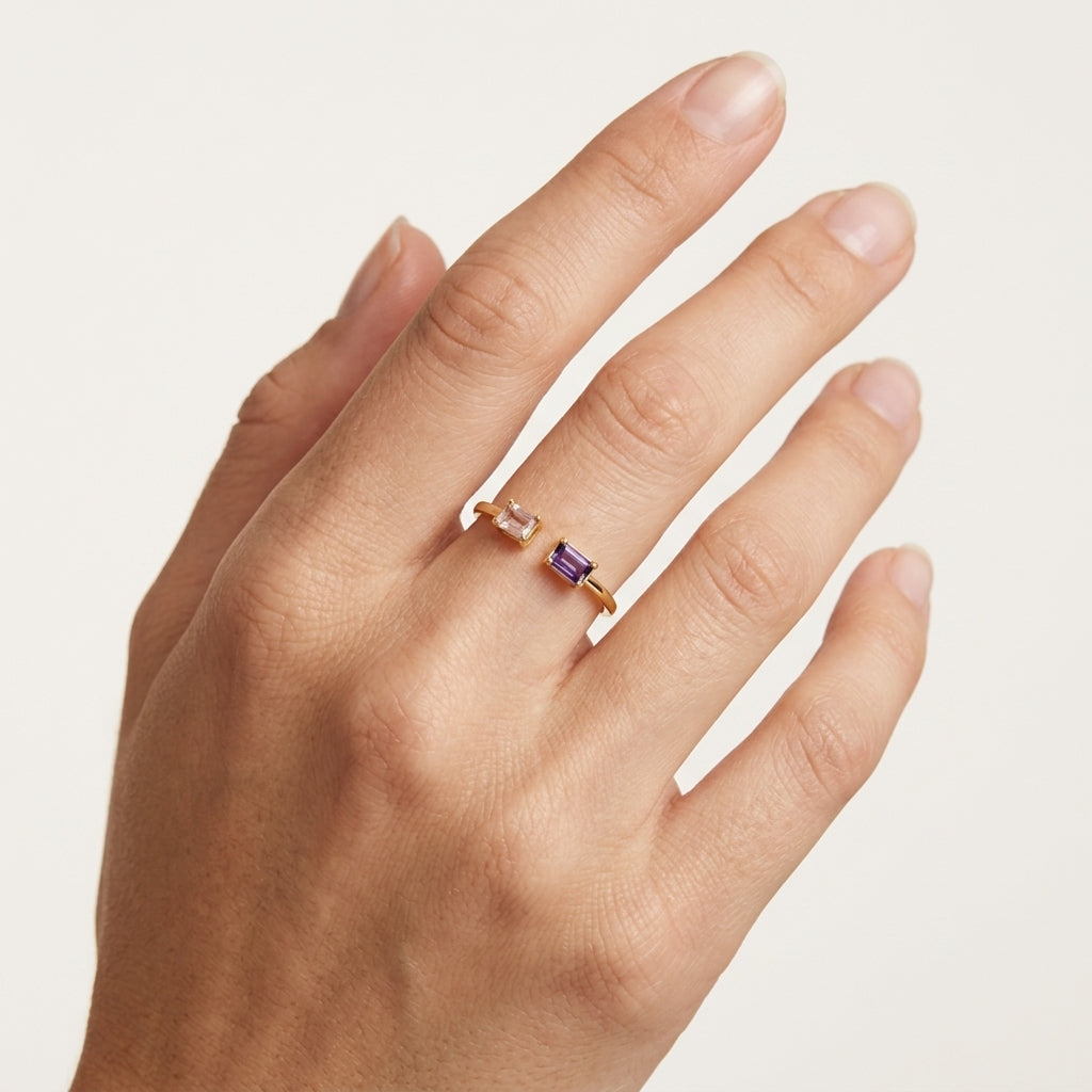 Petite Semi precious Ring worn by model - Vicenza Miami