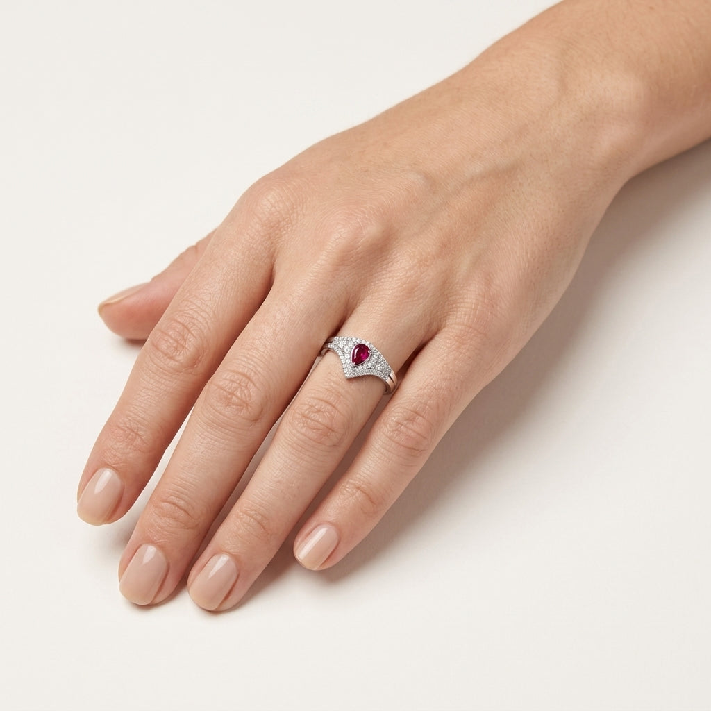 Luminous Ring worn by model - Vicenza Miami