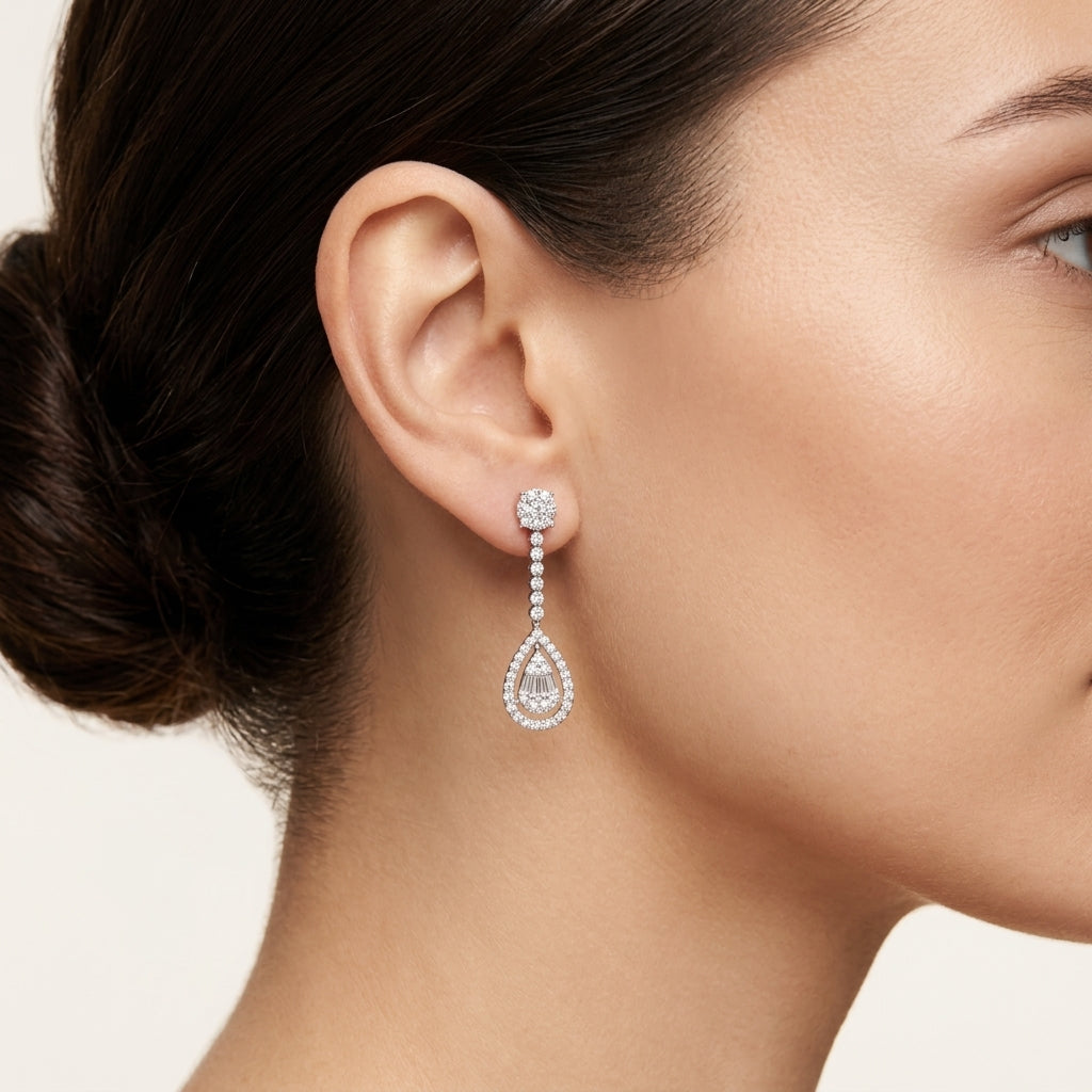 Splendid Diamond Earring worn by model - Vicenza Miami