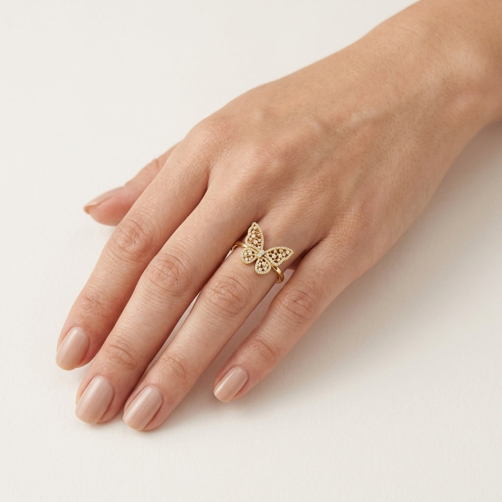 Harmony Butterfly Diamond Ring worn by model - Vicenza Miami