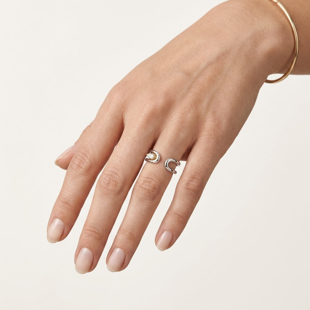 Precious Diamond Ring Yellow Gold Diamond worn by model - Vicenza Miami