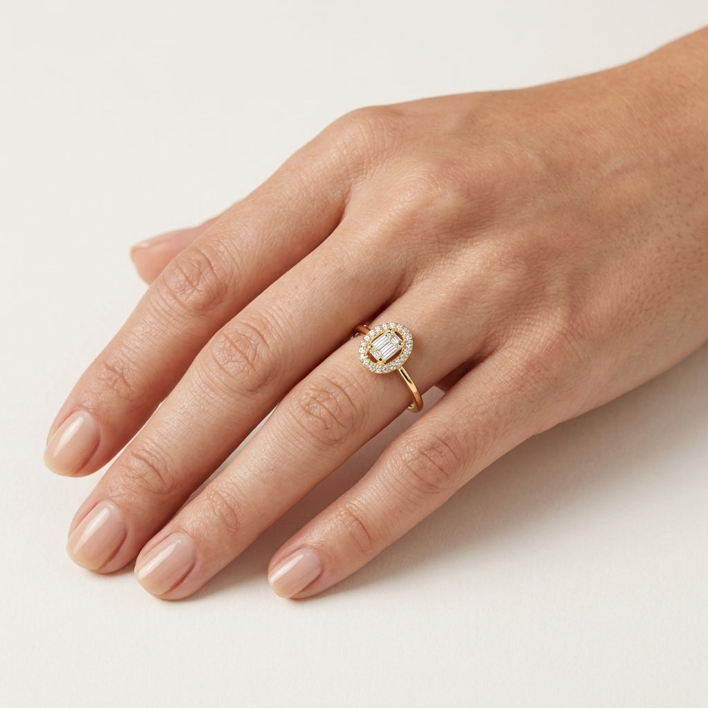 Magnificent Diamond Ring Yellow Gold Diamond worn by model - Vicenza Miami