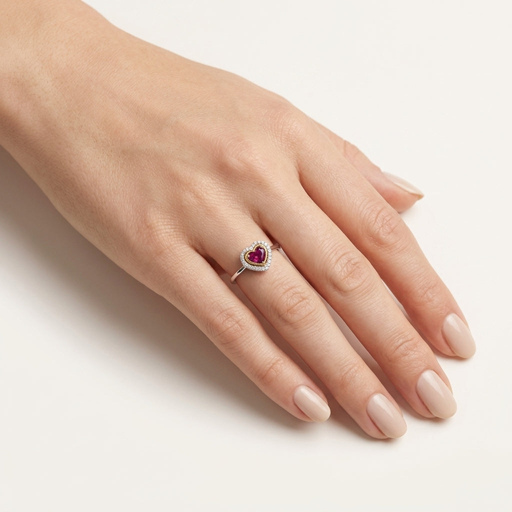 Serene Diamond Ring worn by model - Vicenza Miami