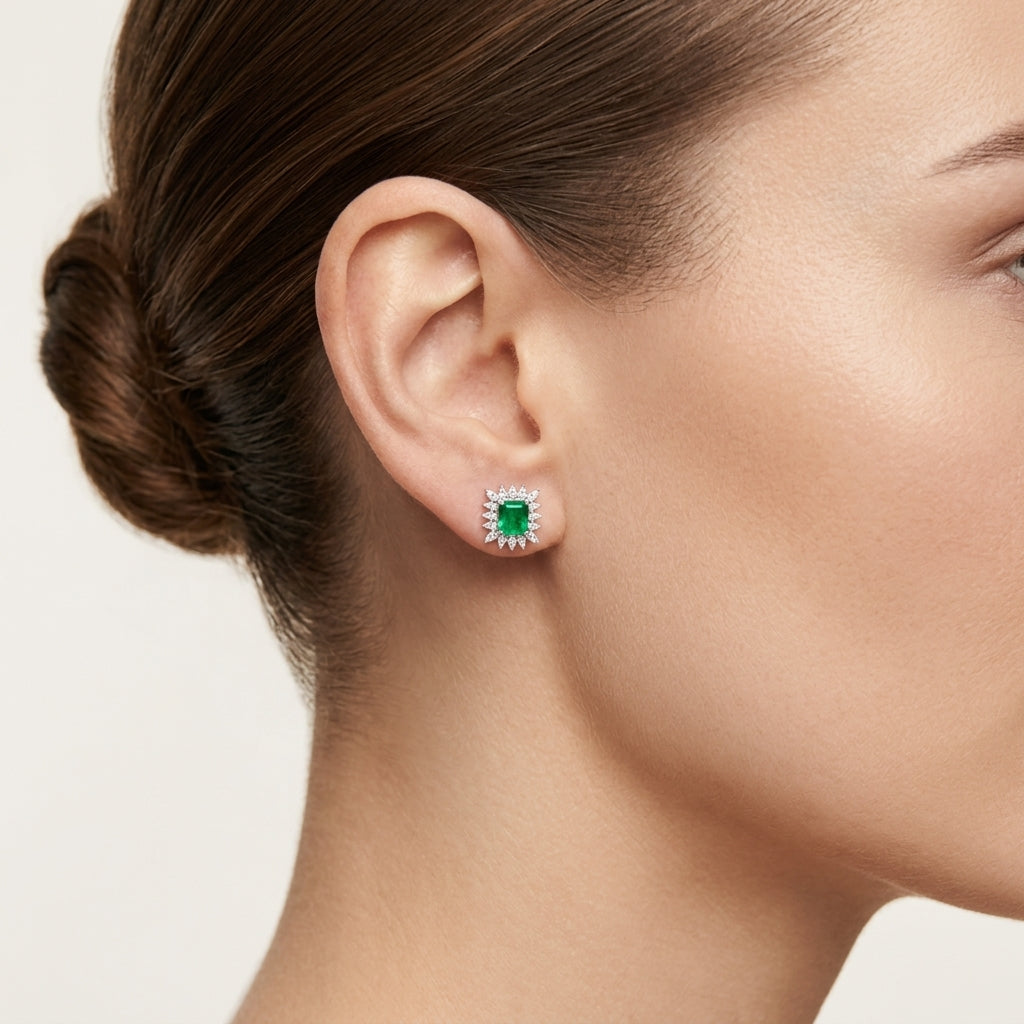 Splendid Emerald Earring worn by model - Vicenza Miami