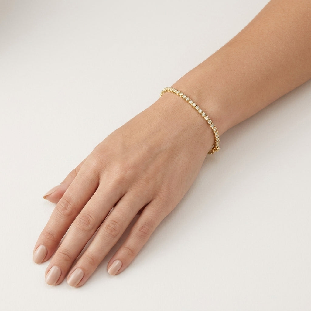 Noble Bracelet worn by model - Vicenza Miami