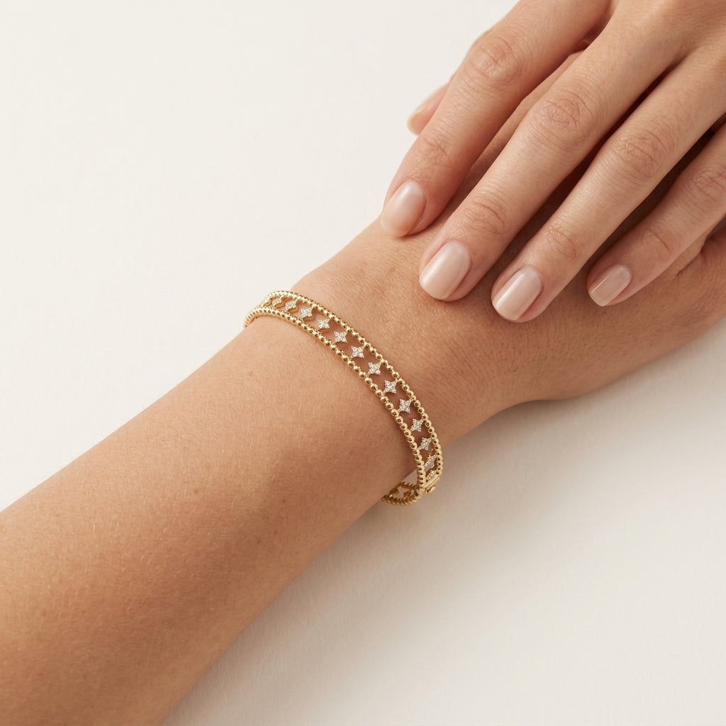 Classic Diamond Clover Station Bangle worn by model - Vicenza Miami