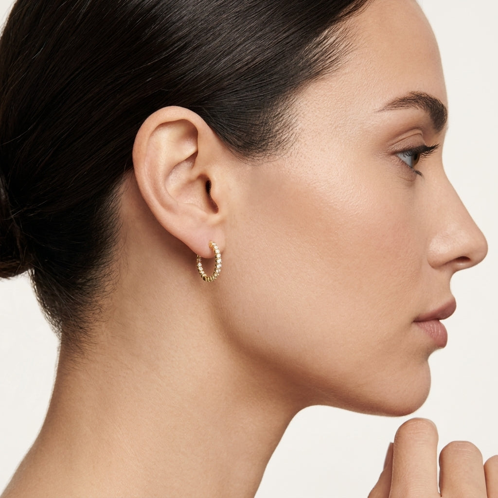 Pristine Diamond Earring Diamond II worn by model - Vicenza Miami