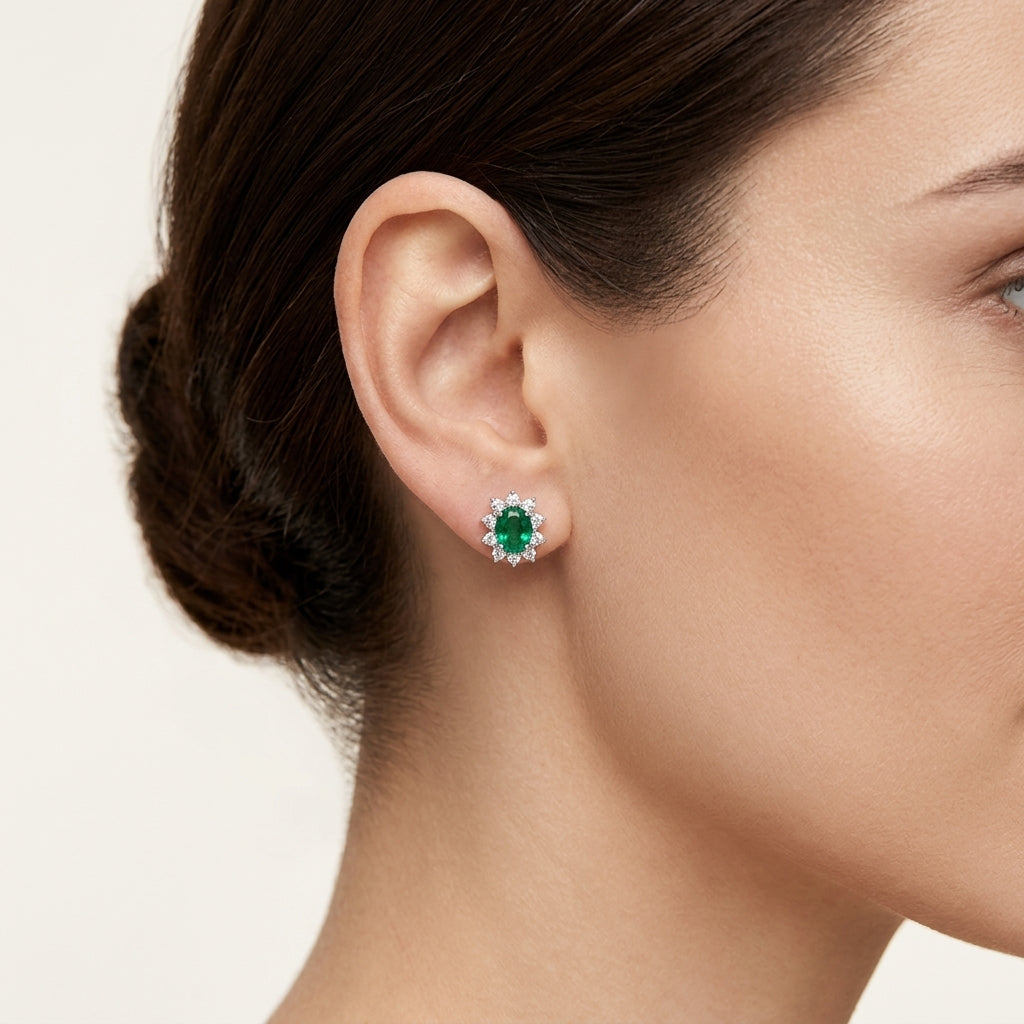 Grand Diamond & Emerald Earring worn by model - Vicenza Miami