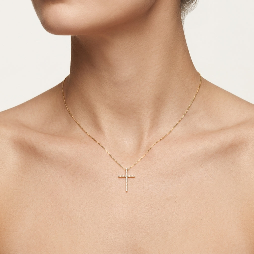 Noble Diamond Pendant Yellow Gold Diamond worn by model - Vicenza Miami
