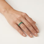 Harmony Ring worn by model - Vicenza Miami