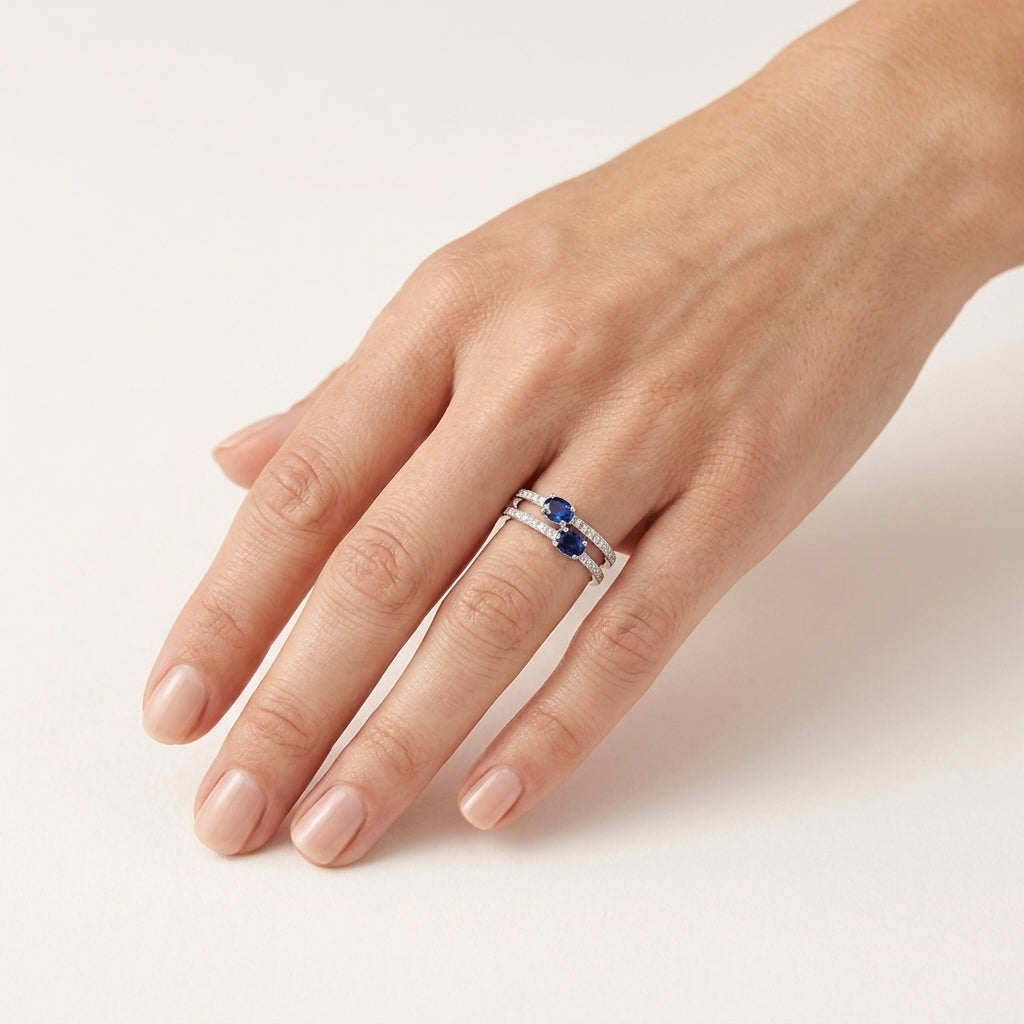 Prestige Diamond Ring White Gold Sapphire worn by model - Vicenza Miami