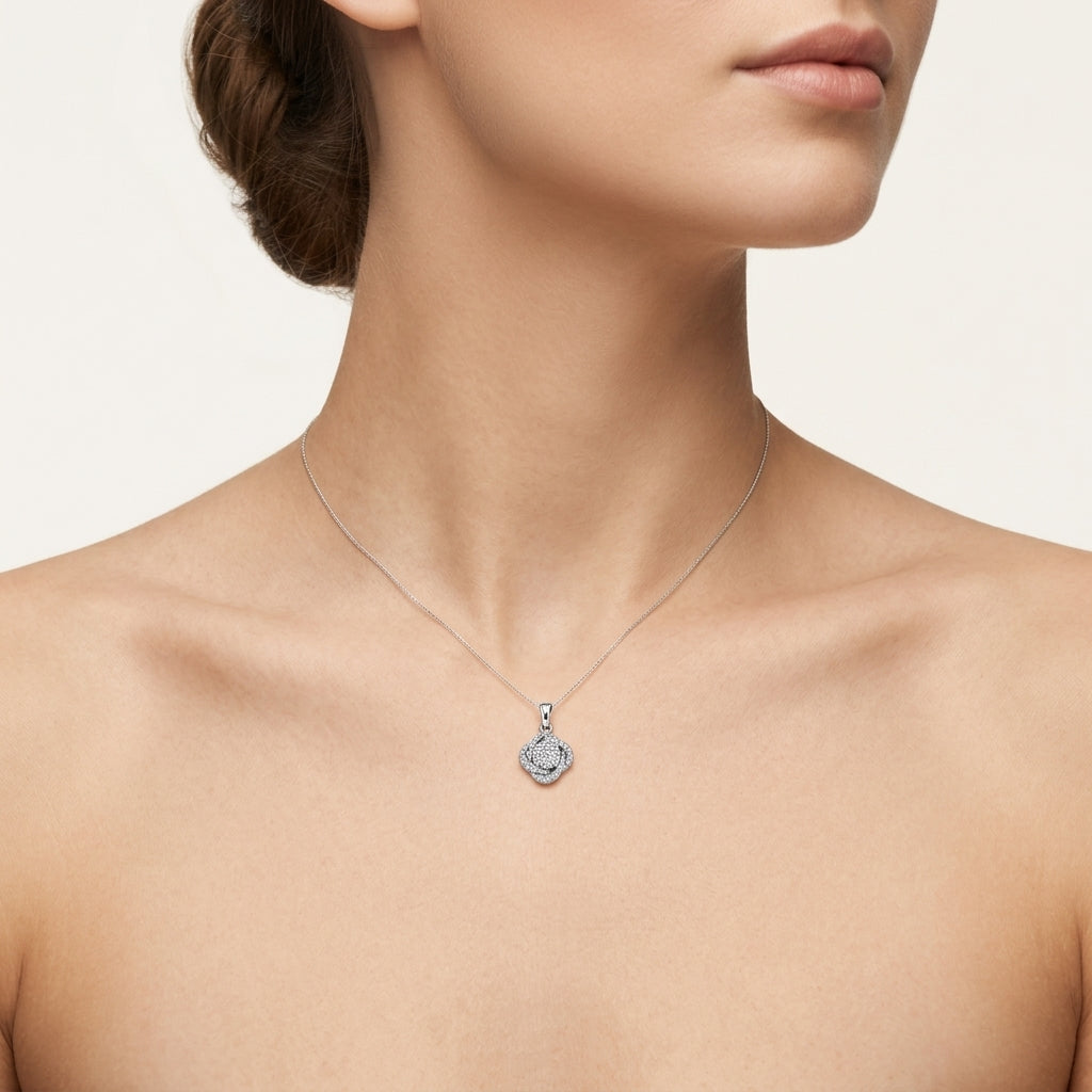 Splendid Diamond Pendant worn by model - Vicenza Miami