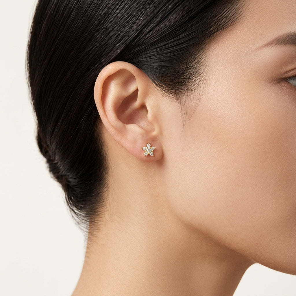 Sublime Diamond Earring Diamond II worn by model - Vicenza Miami