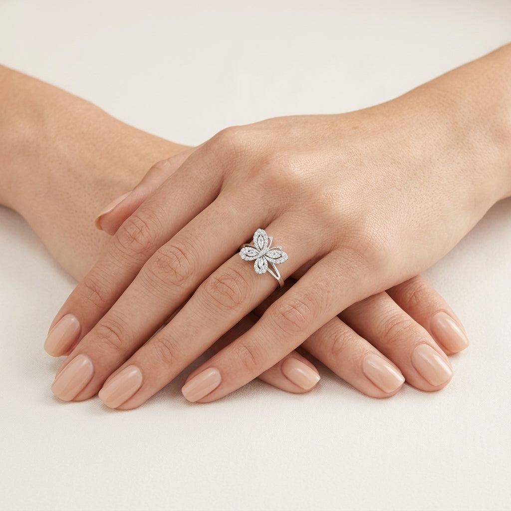 Graceful Ring worn by model - Vicenza Miami