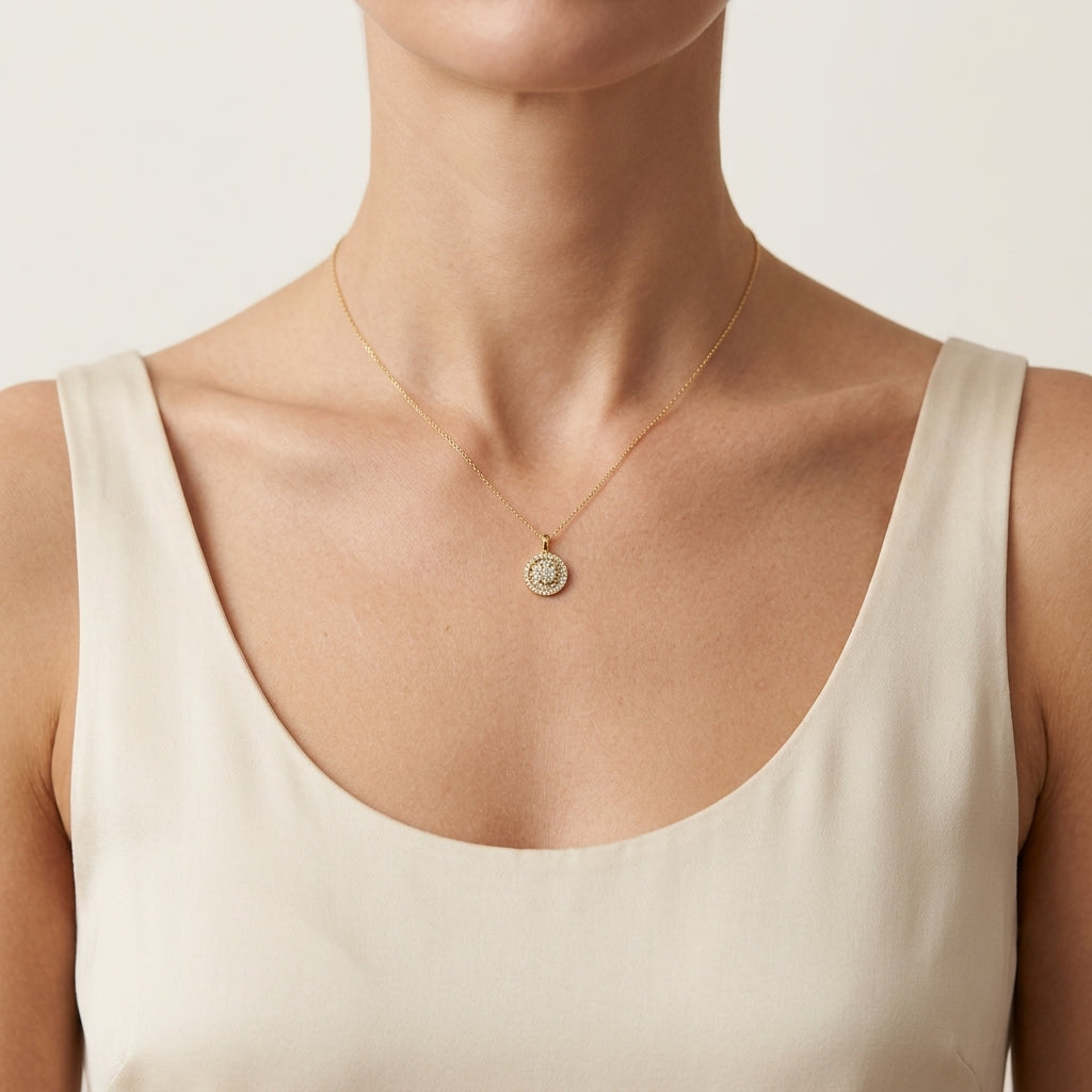 Signature Diamond Pendant Yellow Gold Diamond I worn by model - Vicenza Miami